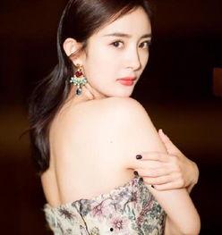 杨幂唐嫣爆料娱乐圈视频,杨幂唐嫣深度揭秘！